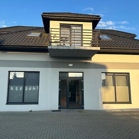 Apartament Oksford 1 Okszow Exterior foto