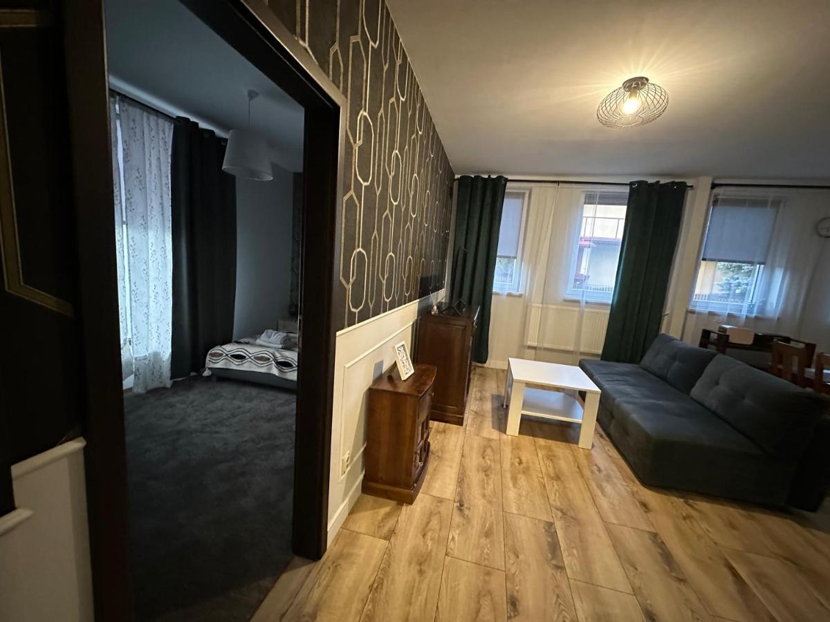 Apartament Oksford 1 Okszow Exterior foto
